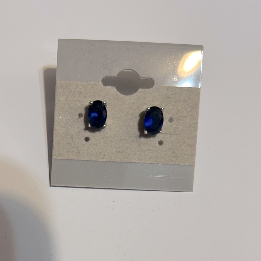 Gorgeous Oval Sapphire Earrings